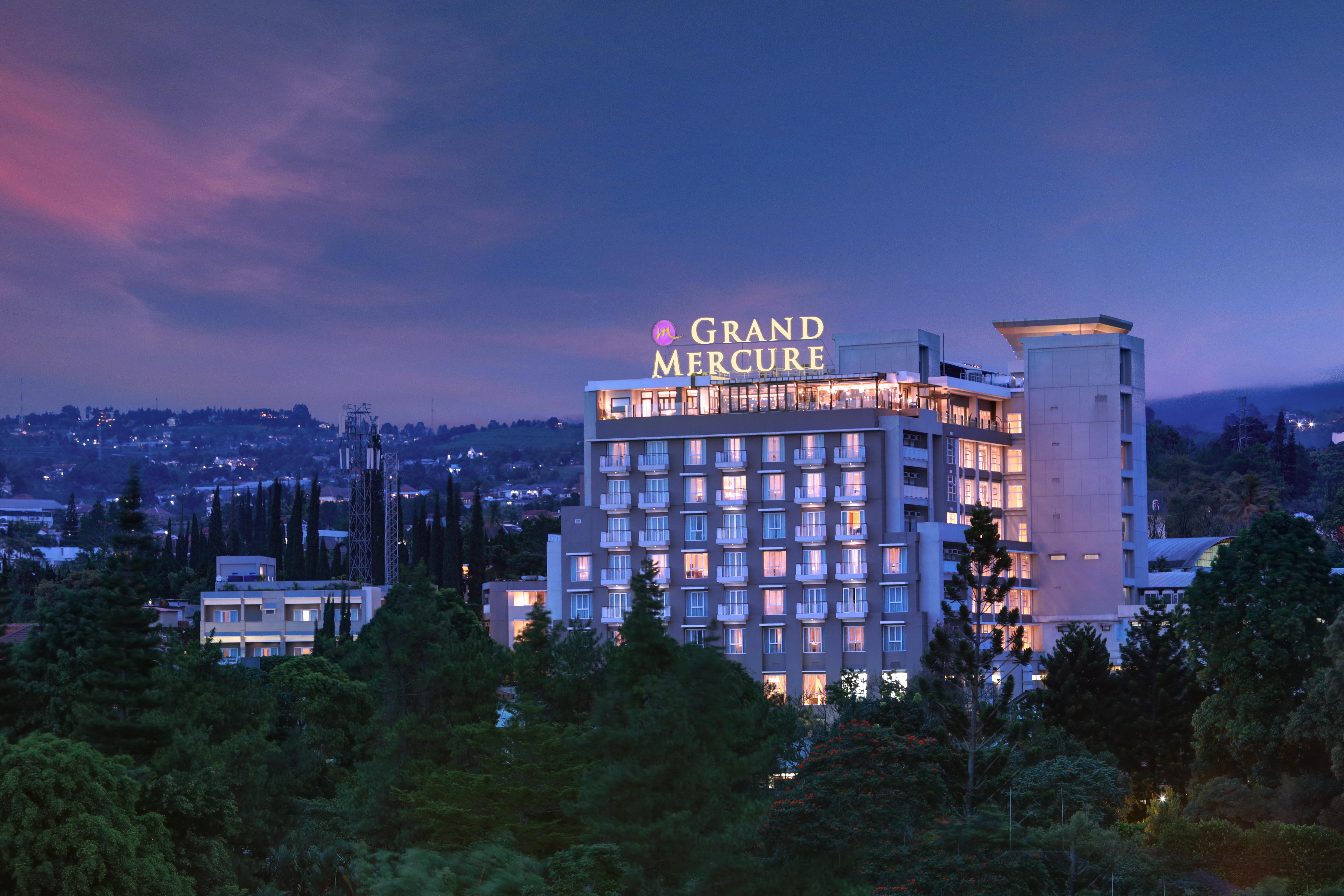 Grand Mercure Bandung Setiabudi Exterior foto